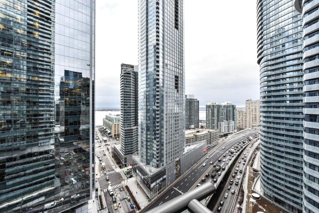 Sarkar Suites - Maple Leaf Square Toronto Esterno foto