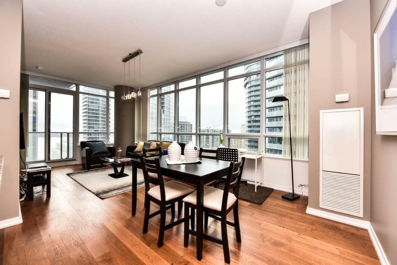 Sarkar Suites - Maple Leaf Square Toronto Esterno foto