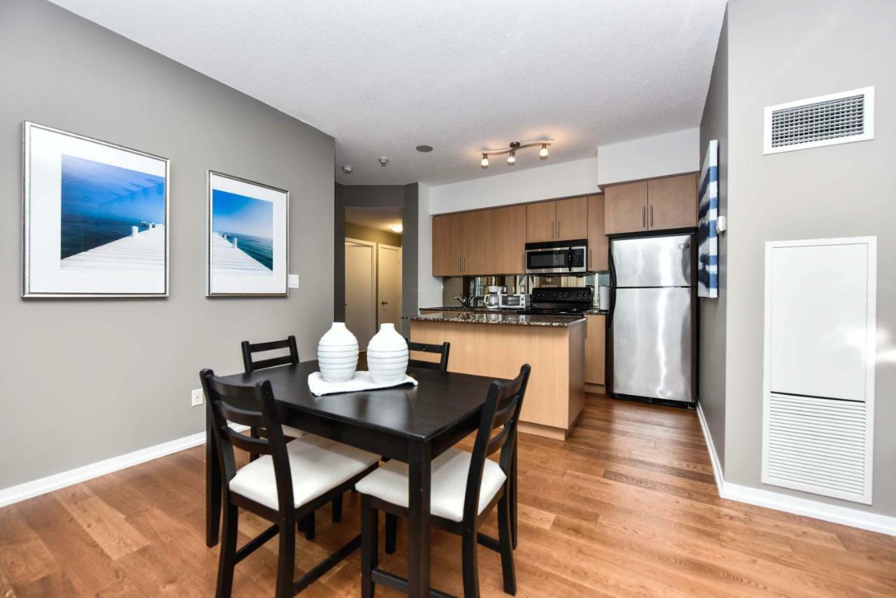 Sarkar Suites - Maple Leaf Square Toronto Esterno foto