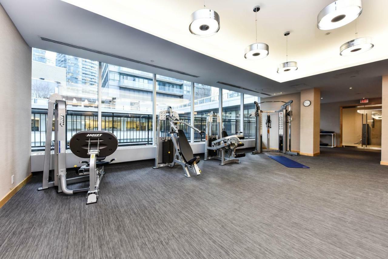 Sarkar Suites - Maple Leaf Square Toronto Esterno foto