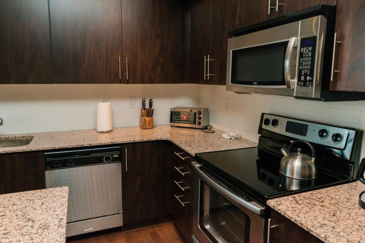 Sarkar Suites - Maple Leaf Square Toronto Esterno foto