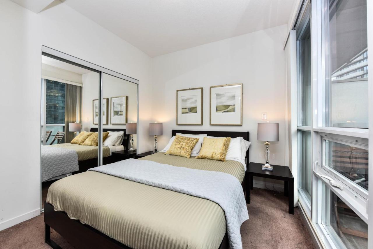 Sarkar Suites - Maple Leaf Square Toronto Esterno foto