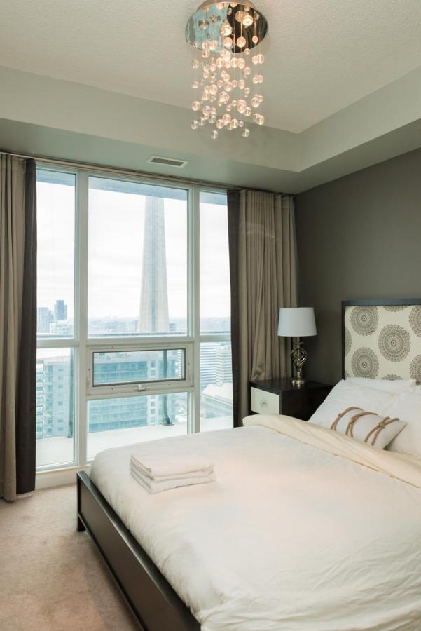 Sarkar Suites - Maple Leaf Square Toronto Esterno foto