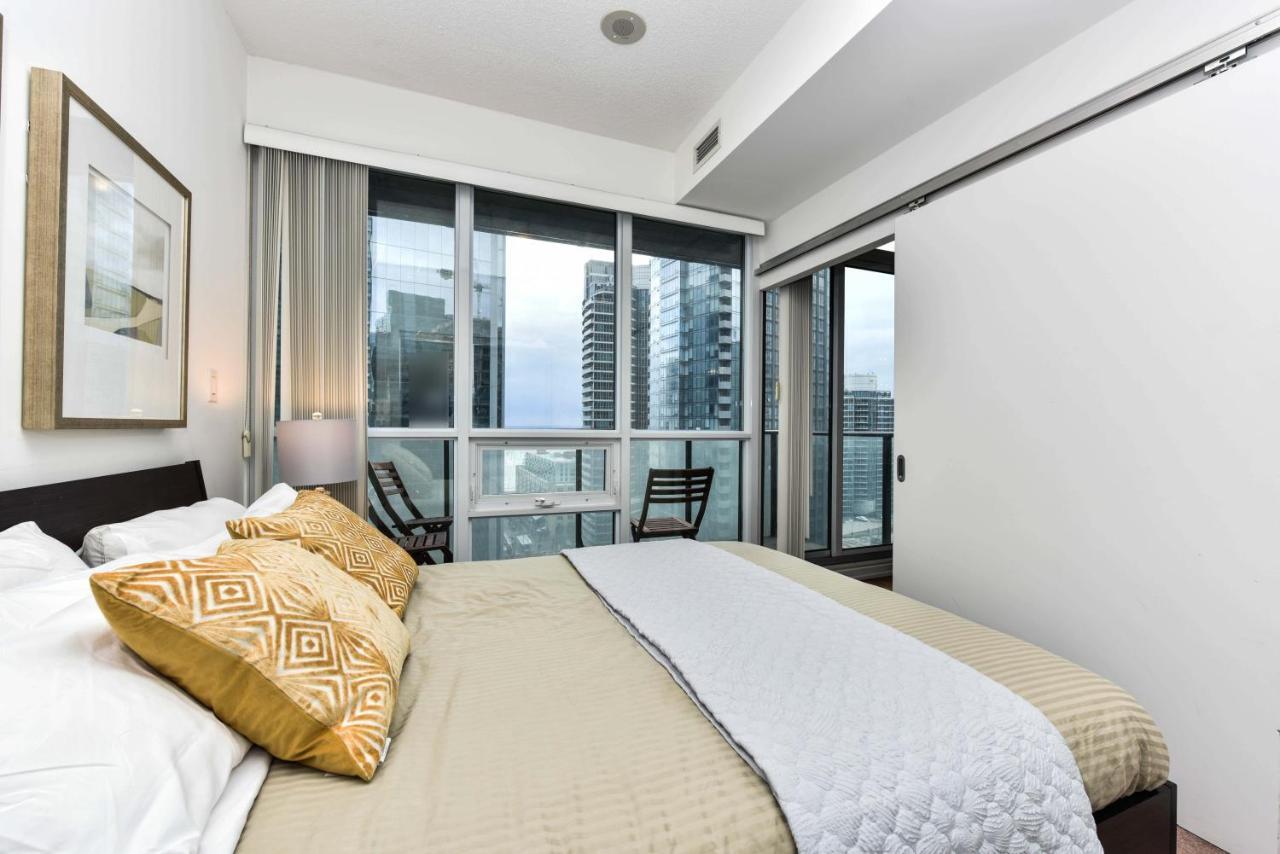 Sarkar Suites - Maple Leaf Square Toronto Esterno foto