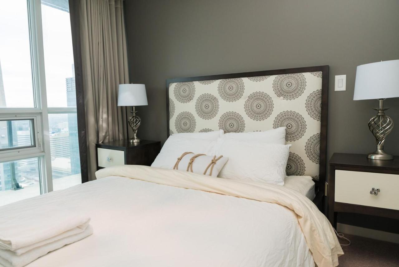 Sarkar Suites - Maple Leaf Square Toronto Esterno foto