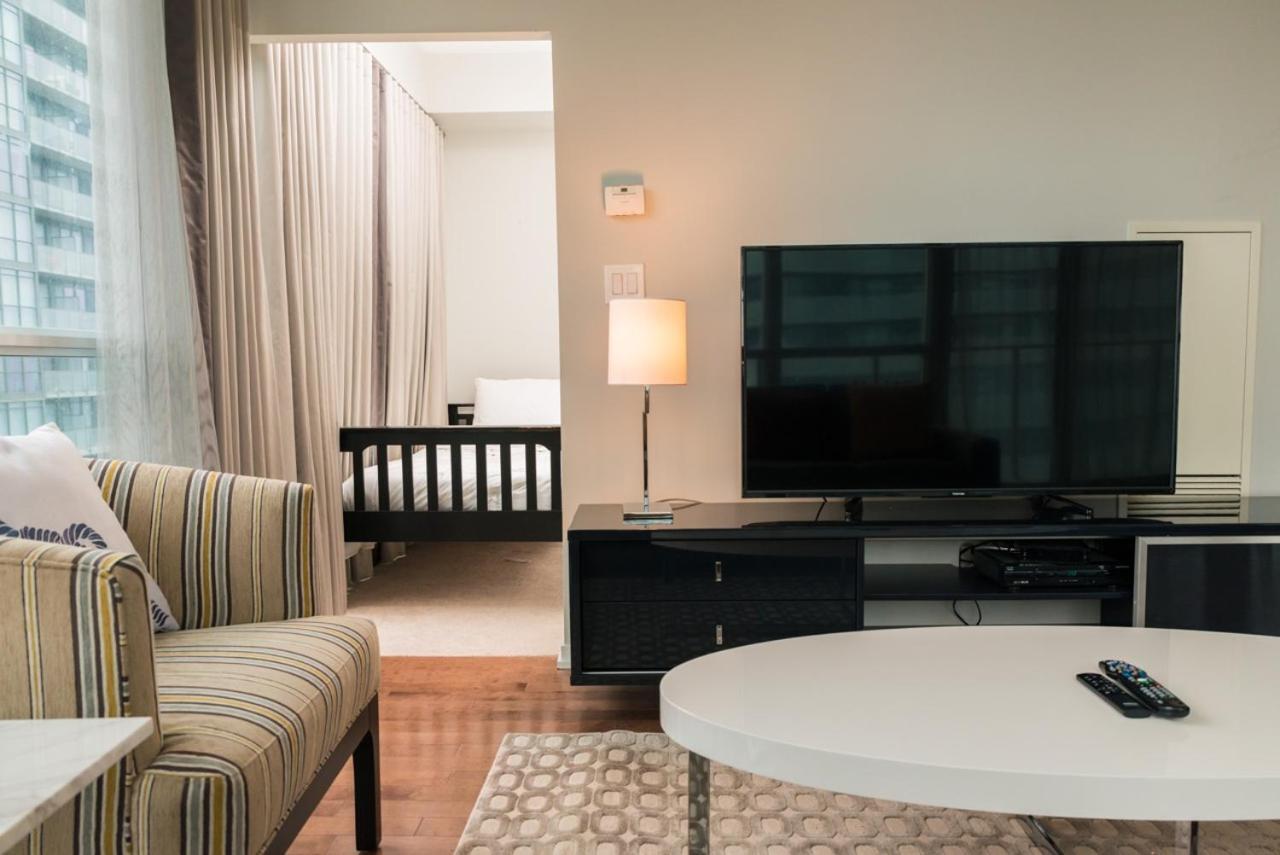 Sarkar Suites - Maple Leaf Square Toronto Esterno foto