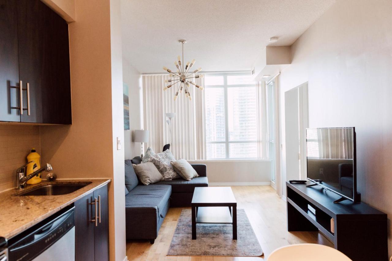 Sarkar Suites - Maple Leaf Square Toronto Esterno foto