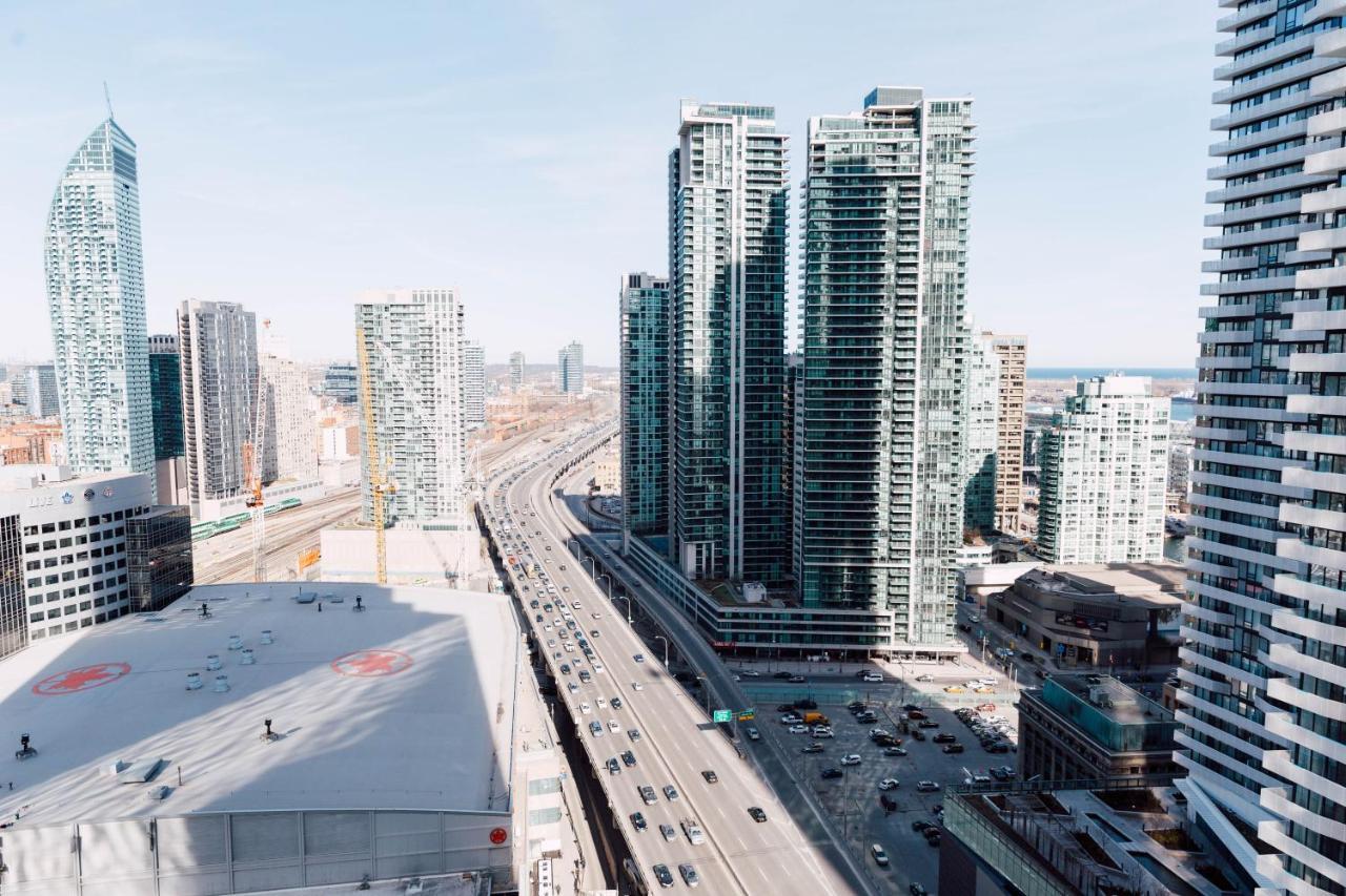 Sarkar Suites - Maple Leaf Square Toronto Esterno foto